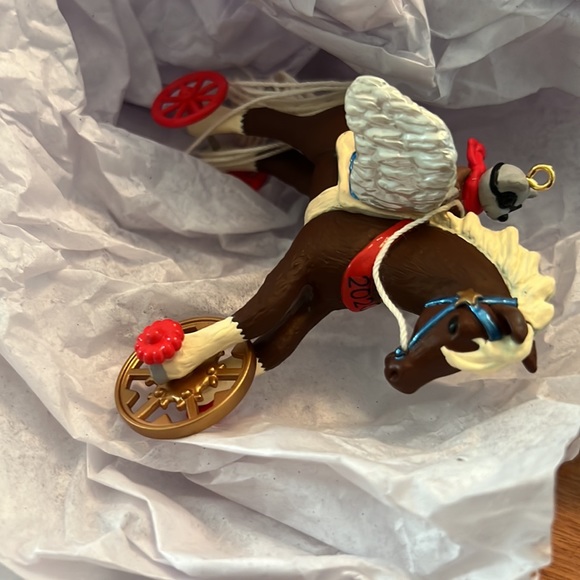 NIB Hallmark A Pony for Christmas 2020 keepsake ornament. 23rd in the series. - Picture 11 of 13